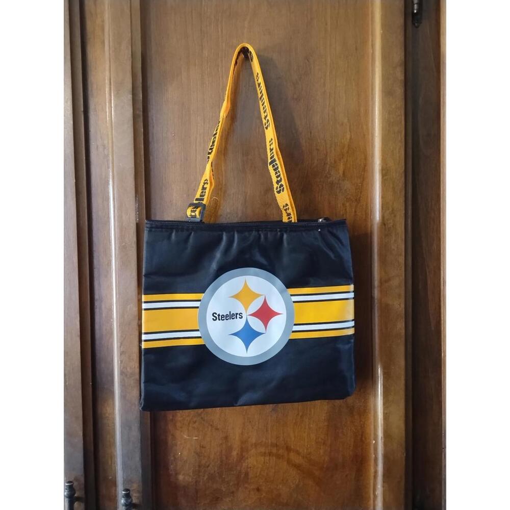 Pittsburgh Steelers Soft Sided 6‎ Pack Cooler with Shoulder Strap